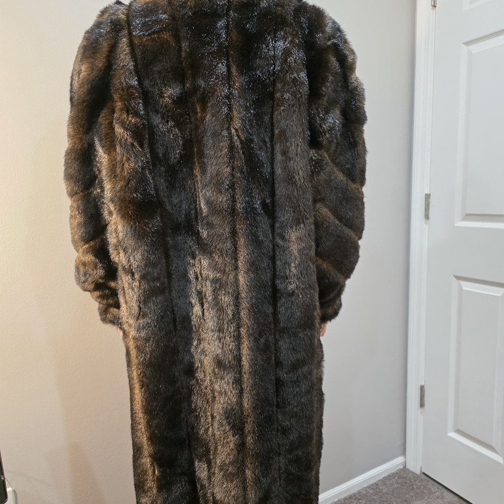 Luxurious Faux Fur Long Coat - Picture 2 of 6